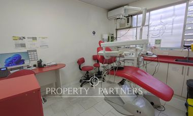 Céntrica clínica dental full equipada