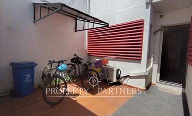 Céntrica clínica dental full equipada