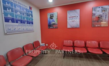 Céntrica clínica dental full equipada