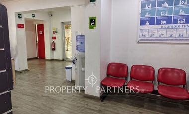 Céntrica clínica dental full equipada