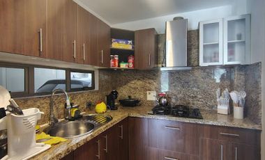 VENTA de CASA RESIDENCIAL en SABANETA