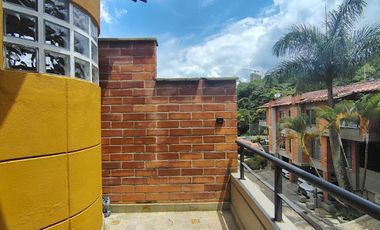VENTA de CASA RESIDENCIAL en SABANETA