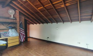 VENTA de CASA RESIDENCIAL en SABANETA