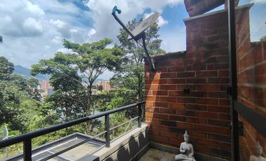 VENTA de CASA RESIDENCIAL en SABANETA