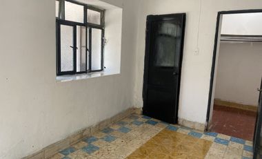 HABITACIÓN EN RENTA EN EL CENTRO DE TEQUISQUIAPAN