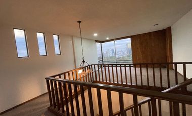 RENTA PENTHOUSE EN ZONA DORADA. CHAPULTEPEC 8VA SECCIÓN