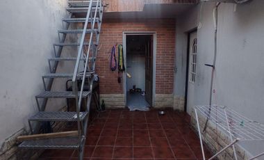 Casa con Terraza, Garage y Jardin