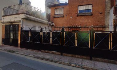 Casa con Terraza, Garage y Jardin