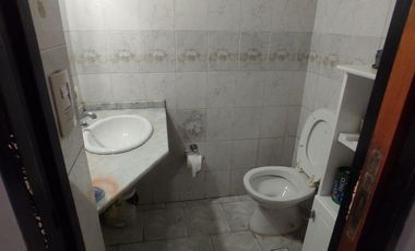 Casa con Terraza, Garage y Jardin