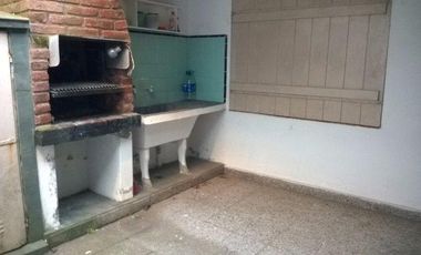 Casa en venta - 3 Dormitorios 2 Baños - Cochera - 163Mts2 - Mar del Plata