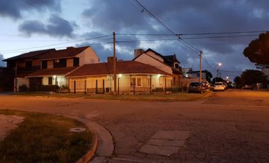 Casa en venta - 3 Dormitorios 2 Baños - Cochera - 163Mts2 - Mar del Plata