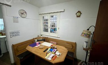 Casa 4 ambientes en venta en zona la perla