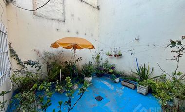 Casa 4 ambientes en venta en zona la perla