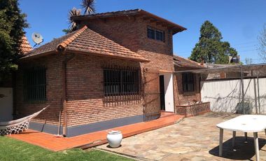 Casa en venta - 4 Dormitorios 4 Baños - Cochera - 830Mts2 - Bella Vista, San Miguel