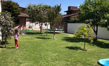 Casa en venta - 4 Dormitorios 4 Baños - Cochera - 830Mts2 - Bella Vista, San Miguel