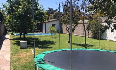 Casa en venta - 4 Dormitorios 4 Baños - Cochera - 830Mts2 - Bella Vista, San Miguel