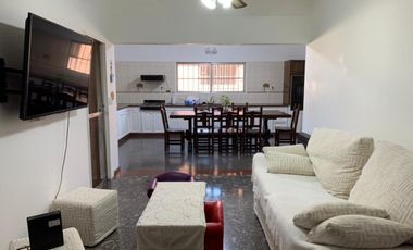 Casa en venta - 4 Dormitorios 4 Baños - Cochera - 830Mts2 - Bella Vista, San Miguel