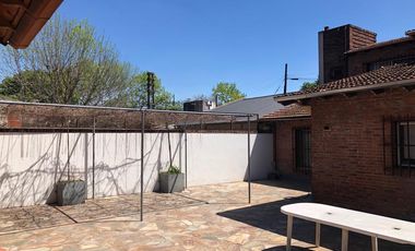Casa en venta - 4 Dormitorios 4 Baños - Cochera - 830Mts2 - Bella Vista, San Miguel