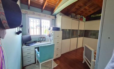 Casa en venta - 3 Dormitorios 4 Baños - Monte Grande
