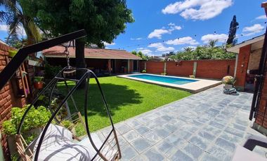 Casa en venta - 3 Dormitorios 4 Baños - Monte Grande