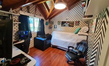 Casa en venta - 3 Dormitorios 4 Baños - Monte Grande