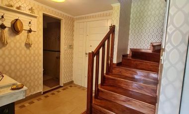 Casa en venta - 3 Dormitorios 4 Baños - Monte Grande