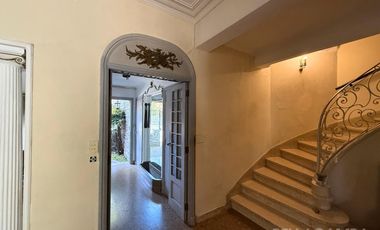 CASA VENTA VICENTE LOPEZ 6 AMBIENTES