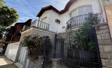 CASA VENTA VICENTE LOPEZ 6 AMBIENTES