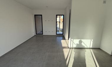 ALQUILO Duplex en VERBENAS HOUSING Manantiales 2