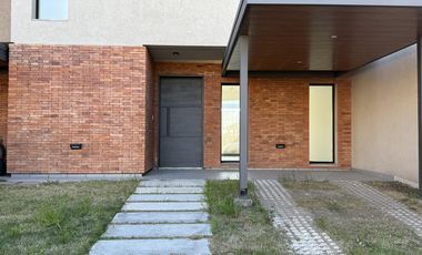 ALQUILO Duplex en VERBENAS HOUSING Manantiales 2