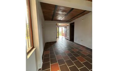 FINCA EN GUARNE PARA ARRIENDO