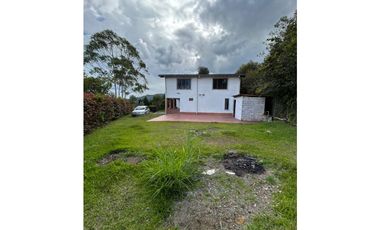 FINCA EN GUARNE PARA ARRIENDO