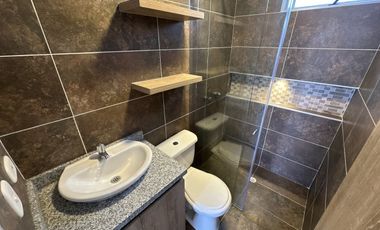 Compra apartamento con vista a las montañas en el piso 10 de la Unidad Guatapé