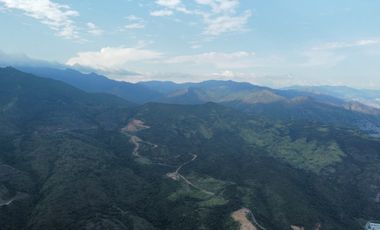 Compra apartamento con vista a las montañas en el piso 10 de la Unidad Guatapé