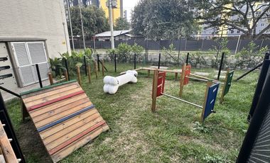 Compra apartamento con vista a las montañas en el piso 10 de la Unidad Guatapé