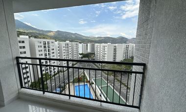 Compra apartamento con vista a las montañas en el piso 10 de la Unidad Guatapé