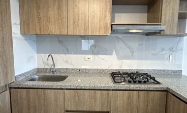 Compra apartamento con vista a las montañas en el piso 10 de la Unidad Guatapé