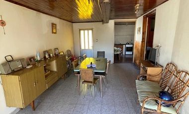 Casa en venta - 2 Dormitorios 1 Baño - 25 de Mayo