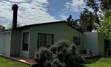 Casa en venta - 2 Dormitorios 1 Baño - Cochera - 560Mts2 - Cañuelas