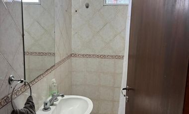Casa en venta - 2 Dormitorios 1 Baño - Cochera - 560Mts2 - Cañuelas