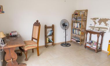 Venta Departamento céntrico - Lobos