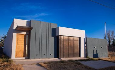 Casa en venta - 2 Dormitorios 1 Baño - Mendoza