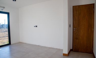 Casa en venta - 2 Dormitorios 1 Baño - Mendoza