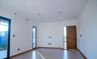 Casa en venta - 2 Dormitorios 1 Baño - Mendoza