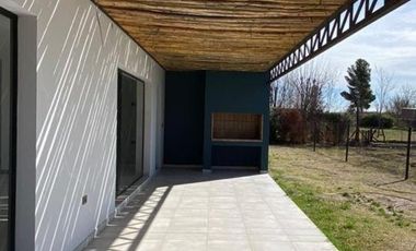 Casa en venta - 2 Dormitorios 1 Baño - Mendoza