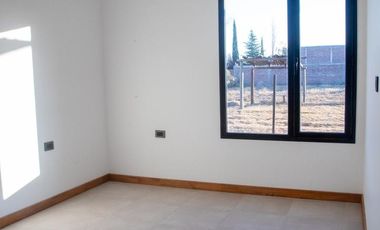 Casa en venta - 2 Dormitorios 1 Baño - Mendoza