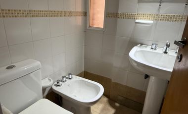 ALQUILO 1 dormitorio mas escritorio en NUEVA CORDOBA