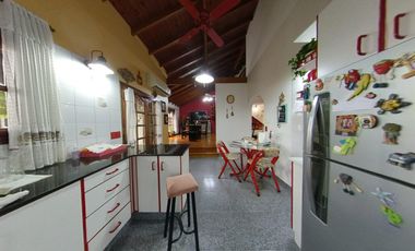 Galpón con vivienda