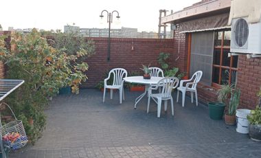 Galpón con vivienda