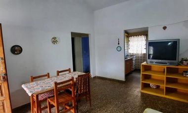Casa en venta - 4 Dormitorios 3 Baños - Cochera - 292Mts2 - Mar del Tuyú